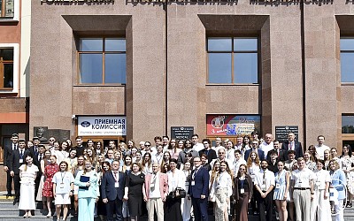 Студент СГМУ освоил передовые методы микробиологии в летней школе Гомеля