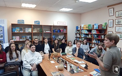 Студенты СГМУ посетили Литературный музей