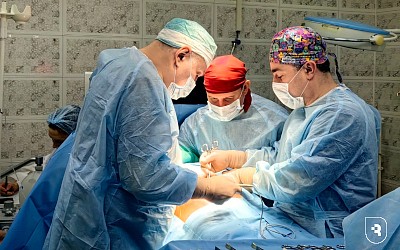 Врачи саратовского медуниверситета провели уникальную операцию по пересадке почки