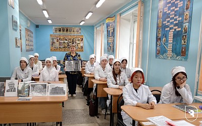 Презентация книги в Медколледже СГМУ