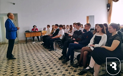 Абитуриенты из Аткарска получили консультацию по поступлению в СГМУ