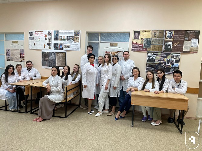 Патриотическая конкурс выставка «Наследники героев»