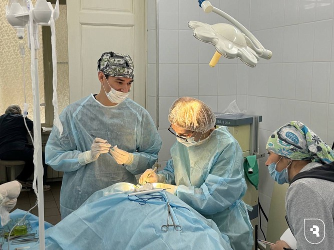 Врачи Саратовского медуниверситета восстановили лицо пациенту после ДТП